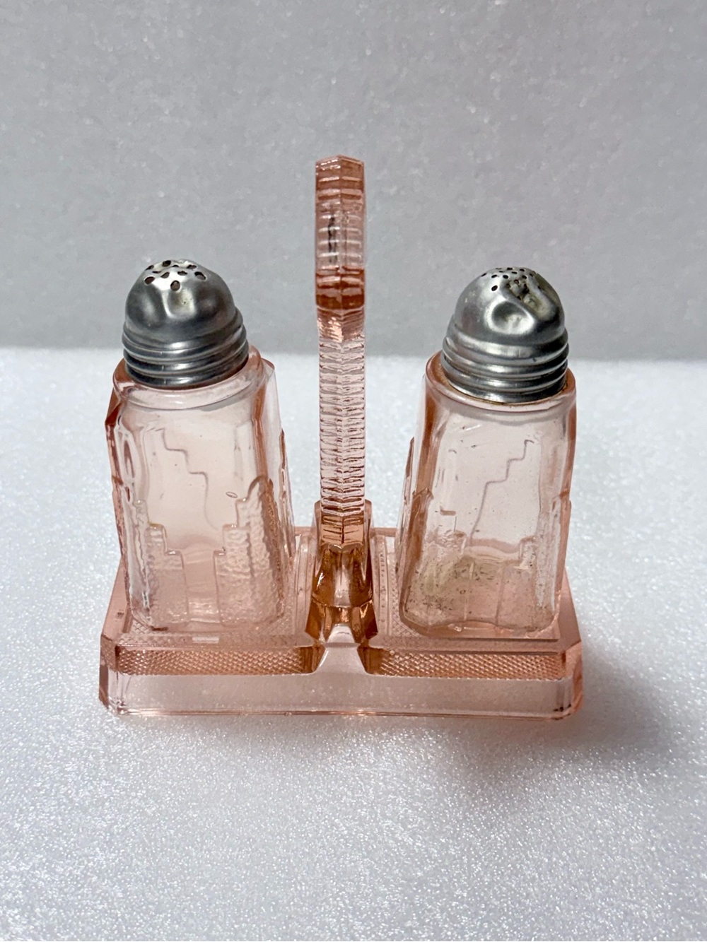 Vintage Pink Depression Glass Art Deco Salt & Pepper shakers "Sky Scraper"